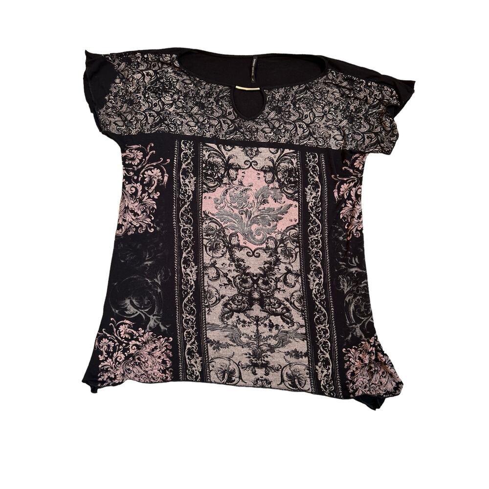Skinny Minnie Black & Tan Shirt with Metal Embellishment Size L Large - Picture 2 of 5
